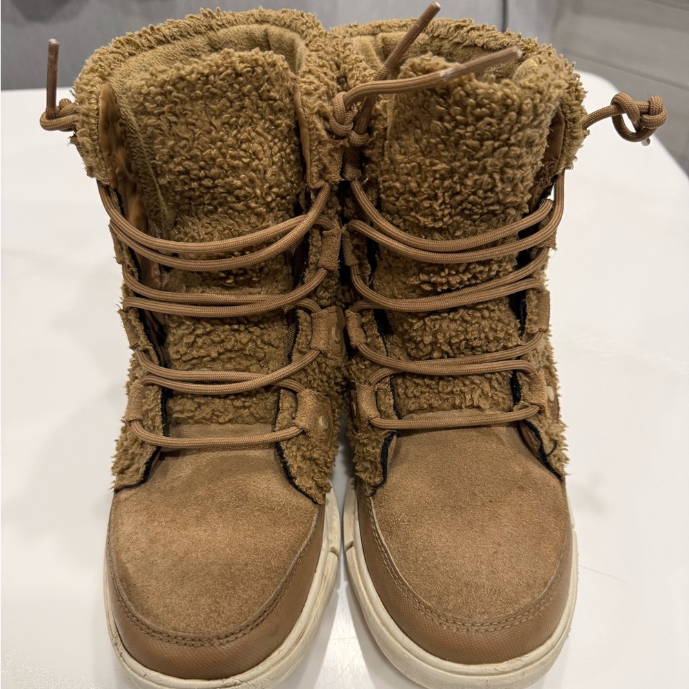 Sorel Explorer Joan II Cozy Fuzzy Lace Up Boots Womens - Picture 2 of 7